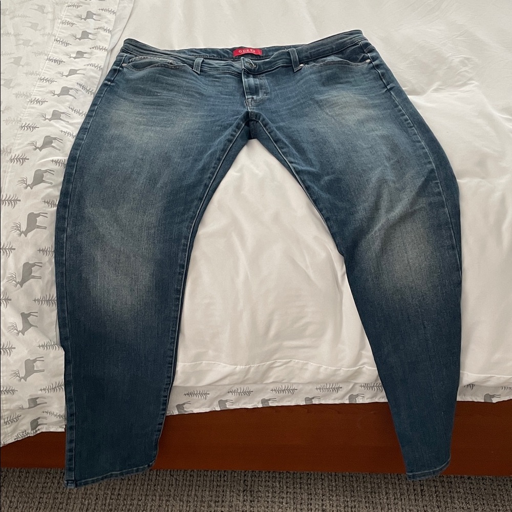 Guess Men's Relaxed Fit Blue Jeans